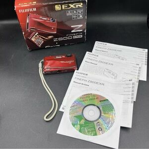 FUJIFILM FINEPIX Z800 EXR Compact Digital Camera